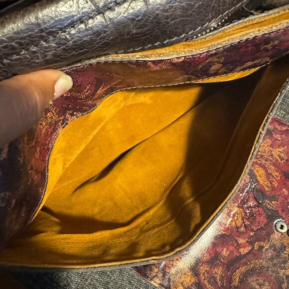Patricia Nash London Saddle Bag and wallet in  Vintage Floral Brocade print. - Picture 8 of 11